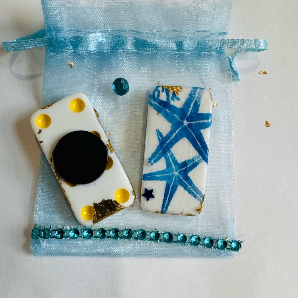 Seahorse & Starfish Domino magnets & gift pouch - Picture 3 of 4